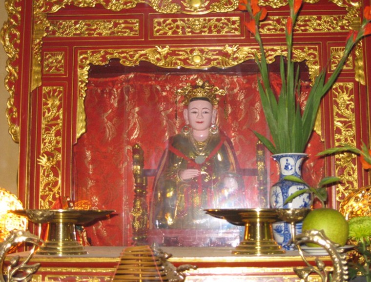 Bà mất ở đâu?