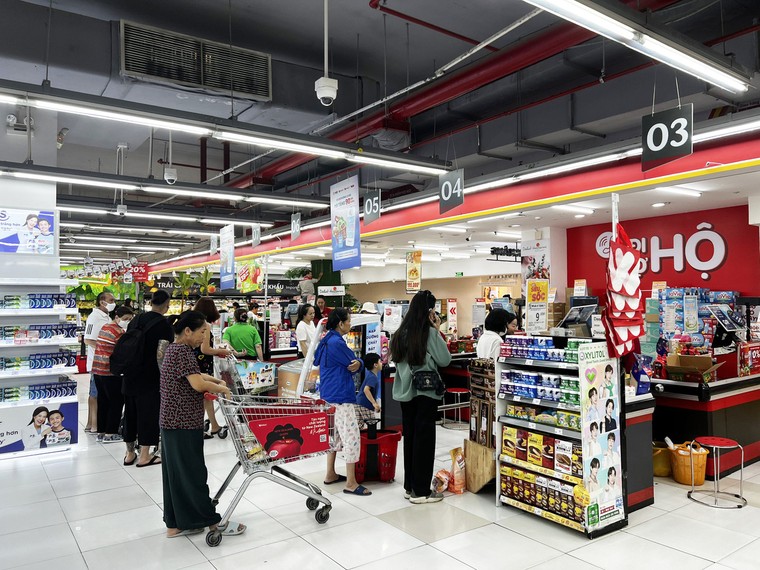 WinMart tung hàng “giá siêu rẻ”, phục vụ người tiêu dùng ảnh 2