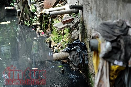 Sống mòn bên những dòng kênh chết giữa Thủ đô ảnh 7