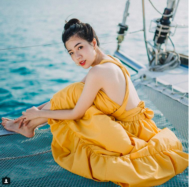 Nghỉ lễ đi biển, cứ lên đồ với 5 combo này thì chụp ảnh 'sống ảo' chỉ có đẹp trở lên ảnh 1