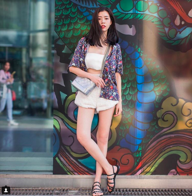 Nghỉ lễ đi biển, cứ lên đồ với 5 combo này thì chụp ảnh 'sống ảo' chỉ có đẹp trở lên ảnh 21