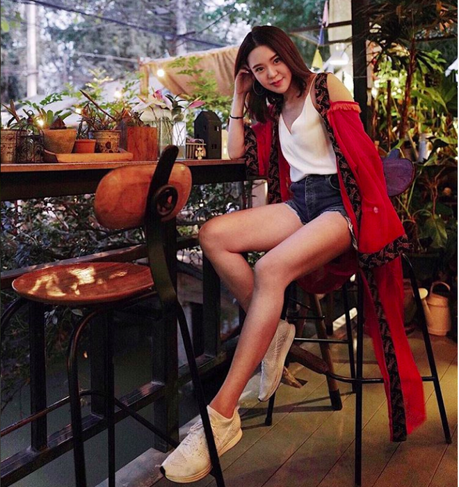 Nghỉ lễ đi biển, cứ lên đồ với 5 combo này thì chụp ảnh 'sống ảo' chỉ có đẹp trở lên ảnh 23