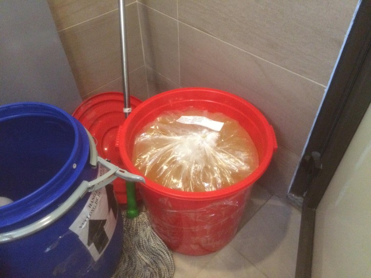 Hà Nội: Tịch thu hàng nghìn gói mỹ phẩm không rõ nguồn gốc ảnh 2