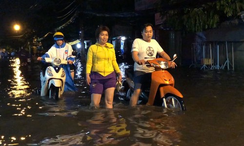 Vì sao TP HCM không bớt ngập ảnh 1
