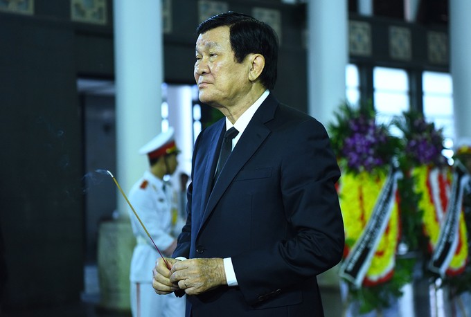 Hàng nghìn người tiễn đưa GS Phan Huy Lê ảnh 2