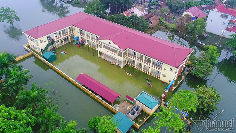 Khung cảnh khó ngờ nơi rốn lũ Chương Mỹ sau nửa tháng chìm trong nước ảnh 3