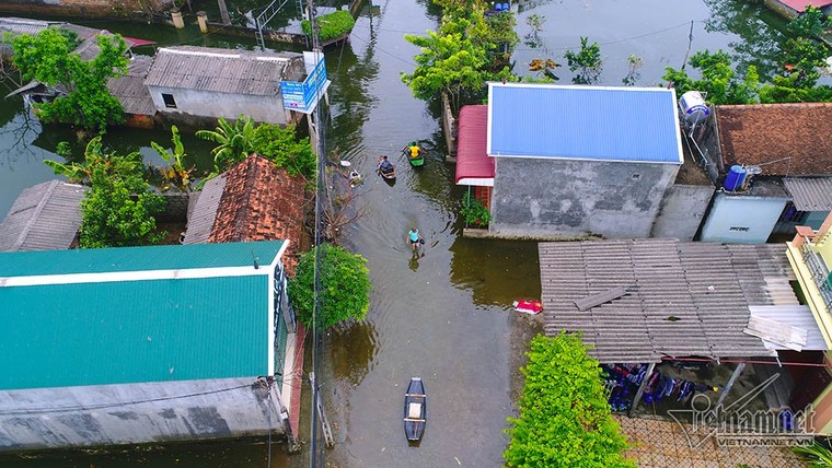 Khung cảnh khó ngờ nơi rốn lũ Chương Mỹ sau nửa tháng chìm trong nước ảnh 2