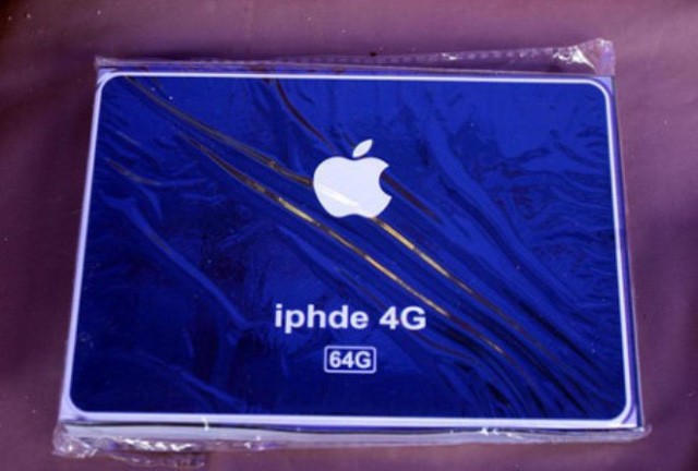 Đồ vàng mã cúng Rằm tháng Bảy đầy đủ cả Rolls-Royce và... 'sổ đỏ' ảnh 7