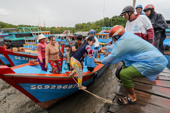 Hơn 4.100 dân ven biển Sài Gòn sơ tán tránh bão Usagi ảnh 1