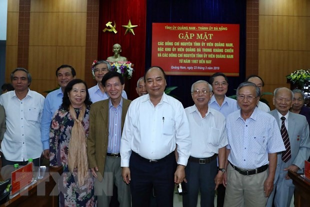 Thủ tướng gặp mặt nguyên cán bộ lãnh đạo Quảng Nam, Đà Nẵng ảnh 1