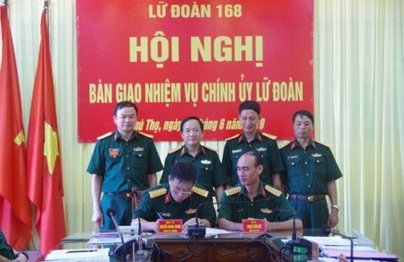 Triển khai quyết định nhân sự của Bộ Công an, Bộ Quốc phòng ảnh 2