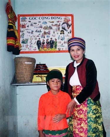 Những người mang ánh sáng tri thức đến vùng cao Phố Cáo ảnh 2