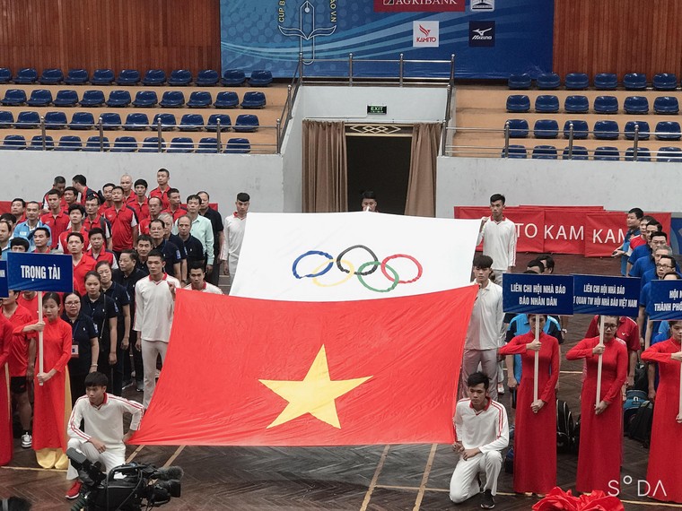 Khai mạc Giải Bóng bàn Cúp Hội Nhà báo Việt Nam lần thứ XIII ảnh 1