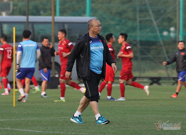 Hà Nội FC chia tay AFC Cup: Tự hào, giờ hãy làm thầy Park vui! ảnh 1