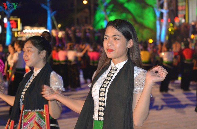 Khai mạc Ngày hội văn hóa dân tộc Thái lần thứ II ảnh 7