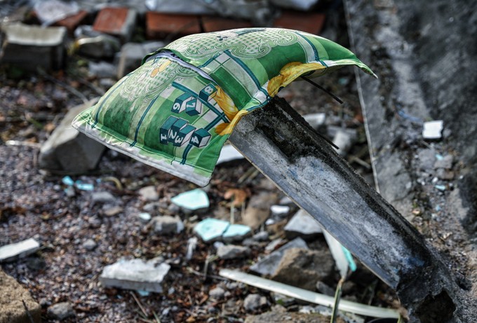 'Rốn lũ' Bình Định sau bão ảnh 9