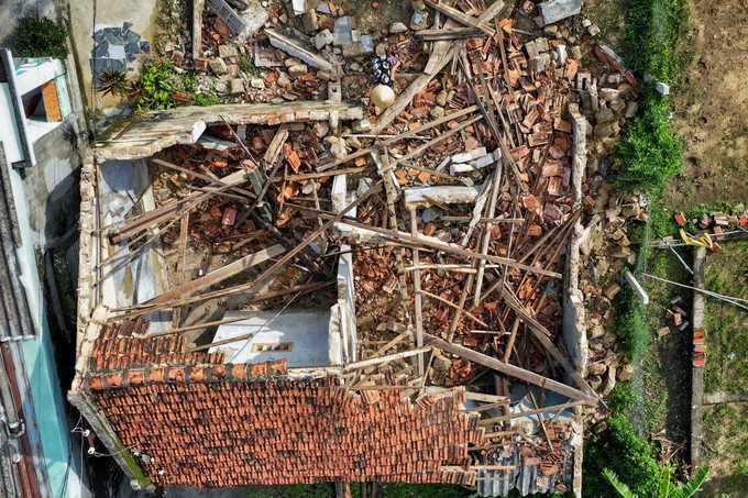 'Rốn lũ' Bình Định sau bão ảnh 1