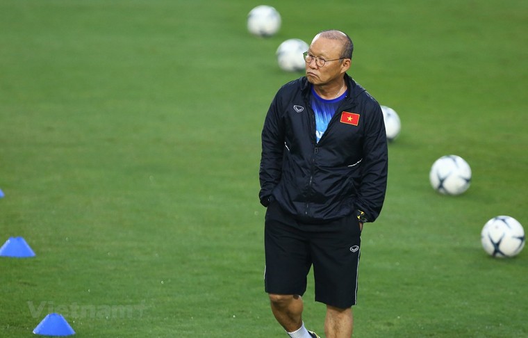 HLV Park Hang-seo: 'Nhiệm vụ của tôi là đưa bóng đá Việt Nam tiến lên' ảnh 1