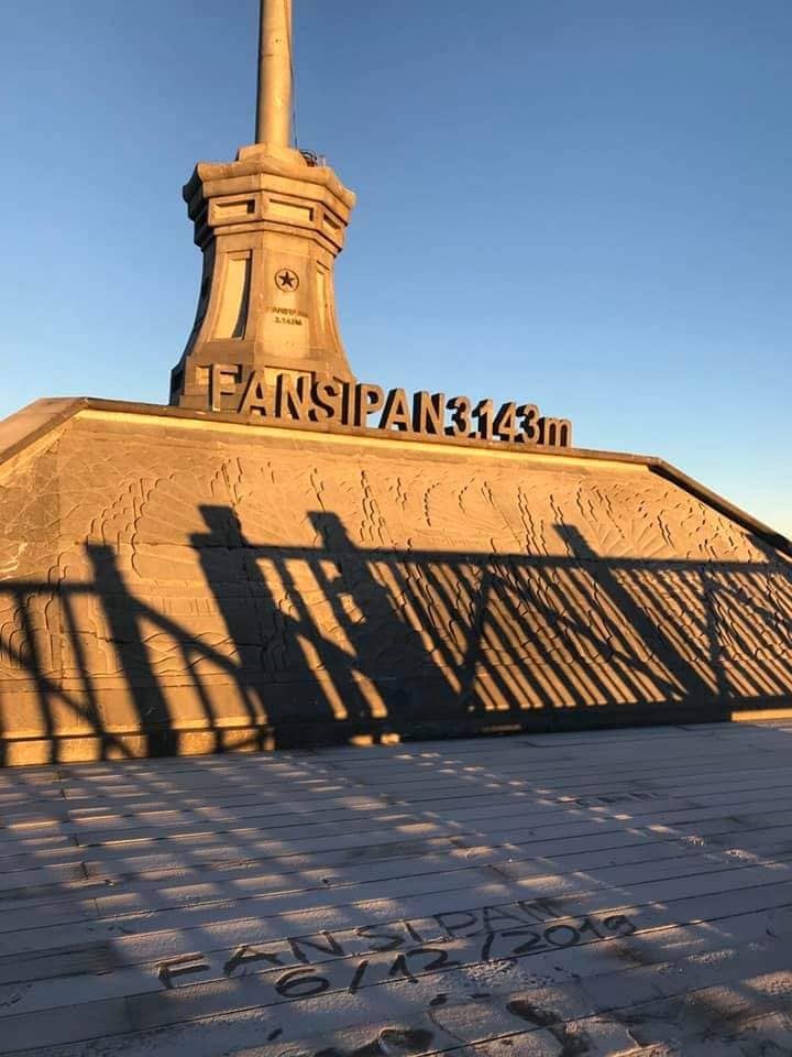 Fansipan phủ đầy tuyết trắng ảnh 1