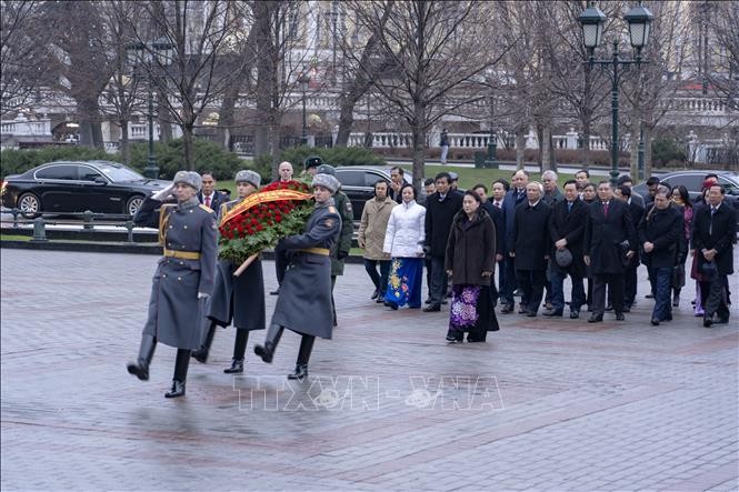 Chủ tịch Quốc hội dự và phát biểu tại Phiên họp toàn thể của Hội đồng Liên bang Nga ảnh 1