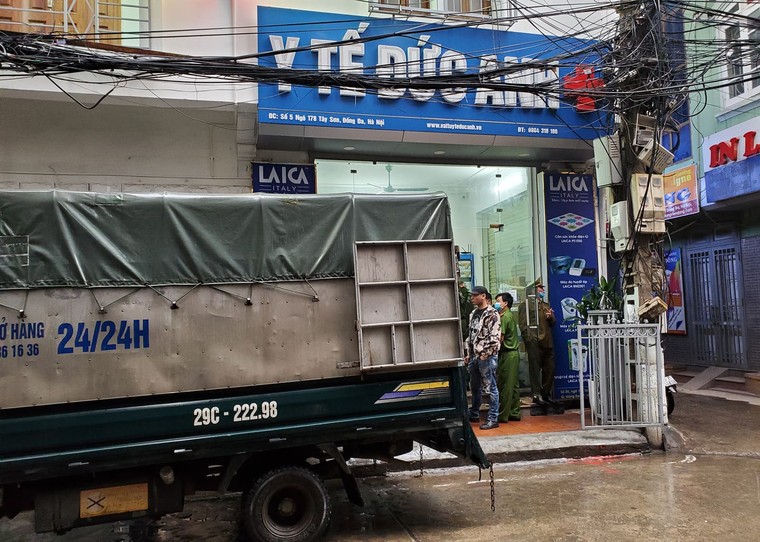 Hà Nội: Phá đường dây nghi làm giả vật tư y tế phòng, chống dịch Covid-19 ảnh 1