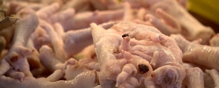 Nóng: Bắt giữ hơn 6 tấn thực phẩm đông lạnh nhập lậu tại Hà Nội ảnh 2