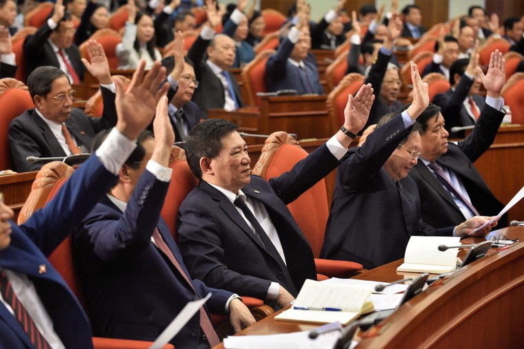 Bế mạc Hội nghị Trung ương 12 ảnh 2