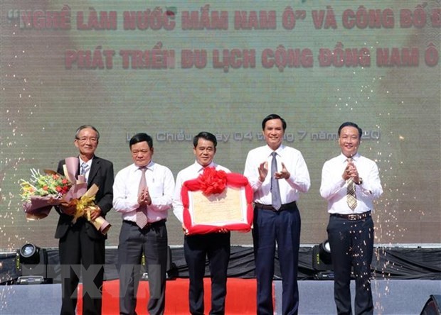 Nghề làm nước mắm Nam Ô là Di sản văn hóa phi vật thể quốc gia ảnh 1