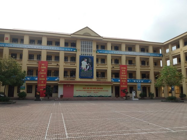 Vụ thầy giáo bị tố dâm ô học sinh nam: Chỉ là đùa quá mức? ảnh 1