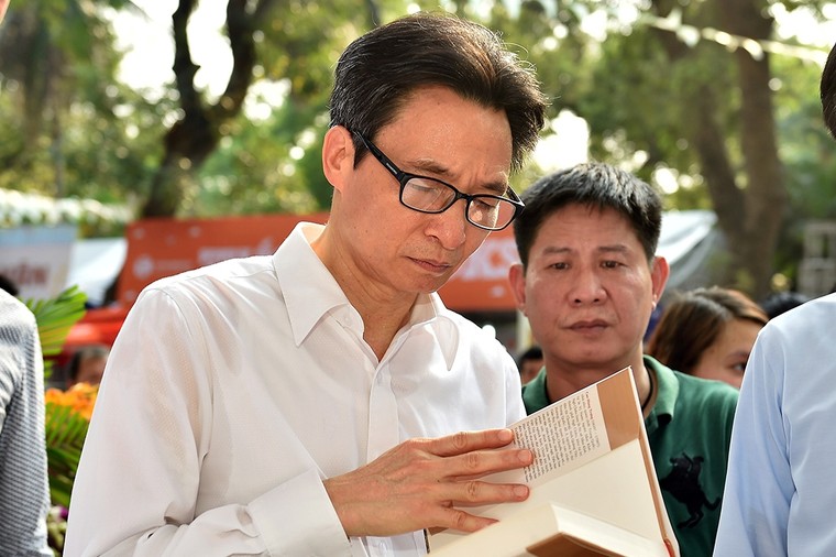 ‘Dẫu có bạc vàng trăm vạn lạng - Chẳng bằng kinh sử một vài pho’ ảnh 3