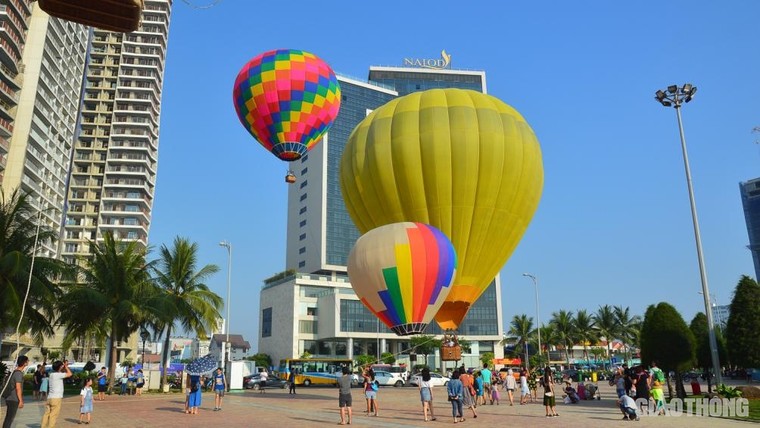 “Thỏa sức lên trời” cùng Lễ hội khinh khí cầu quốc tế Đà Nẵng ảnh 2