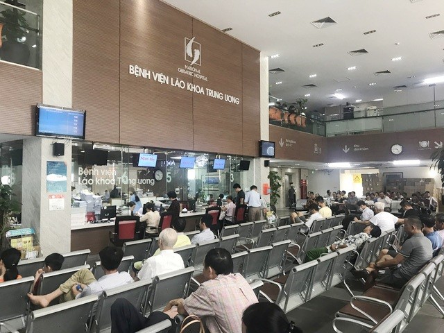 2 ca tử vong do nắng nóng, bác sĩ BV Lão khoa Trung ương chỉ cách tránh sốc nhiệt, đột quỵ ảnh 2