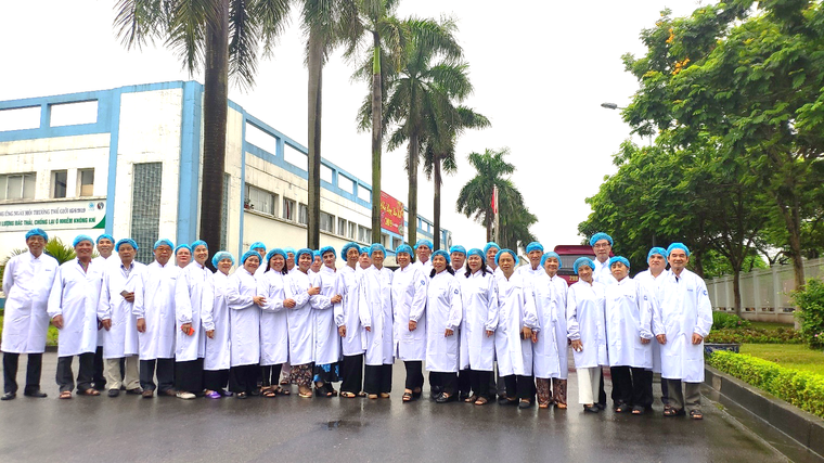 Vinamilk tổ chức nhiều hoạt động ý nghĩa cho người cao tuổi cả nước ảnh 1