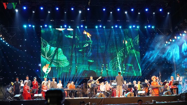 Khai mạc Lễ hội Âm nhạc Quốc tế TPHCM lần thứ I - Hò dô 2019 ảnh 2