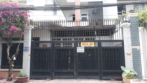 Rơi thang máy, 1 người chết, 2 người bị thương ảnh 1