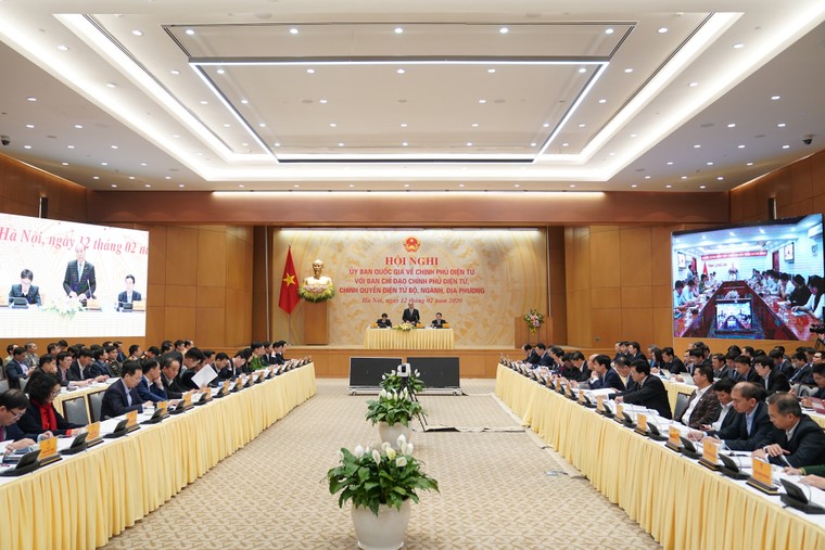 Thủ tướng: Làm tốt Chính phủ điện tử giúp ngăn ngừa Covid-19 ảnh 1