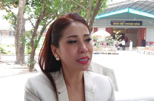 Lý Hùng, Lý Hương bật khóc khi hoàn thành di nguyện của cố NSND Lý Huỳnh ảnh 2