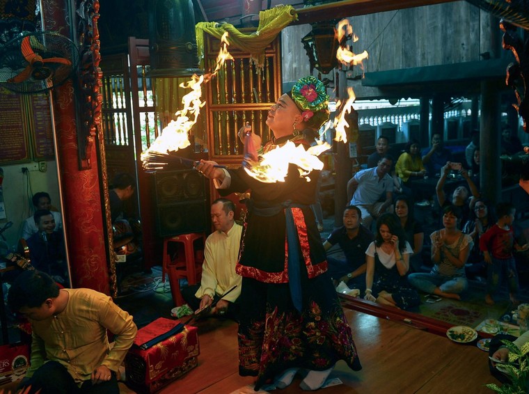 Nghệ nhân Hoàng Tiến Hưng: Đồng bóng mọc như nấm sau mưa ảnh 7