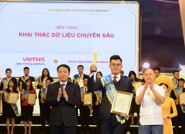 Hệ sinh thái chuyển đổi số giúp Viettel xuất sắc dẫn đầu Giải thưởng Sao Khuê 2022 ảnh 1
