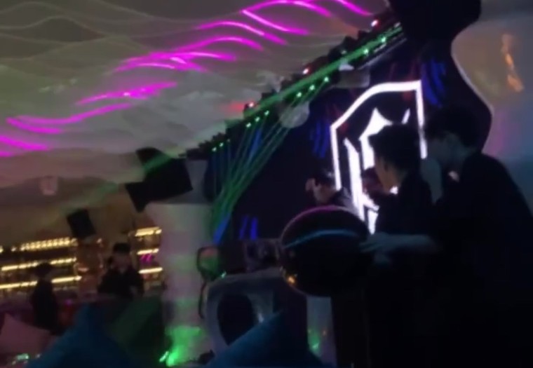 Quận Long Biên: Nhức nhối tình trạng núp bóng kinh doanh đồ uống để bán bóng cười ảnh 1