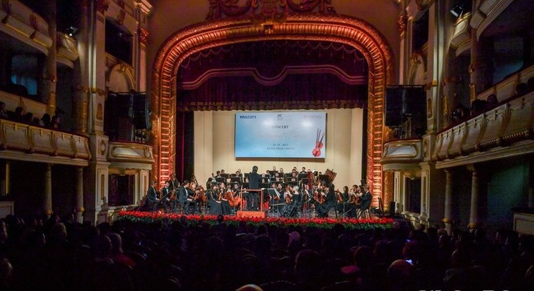 Hà Nội: Đêm nhạc giao hưởng từ thiện "Hành trình của những trái tim" ảnh 3