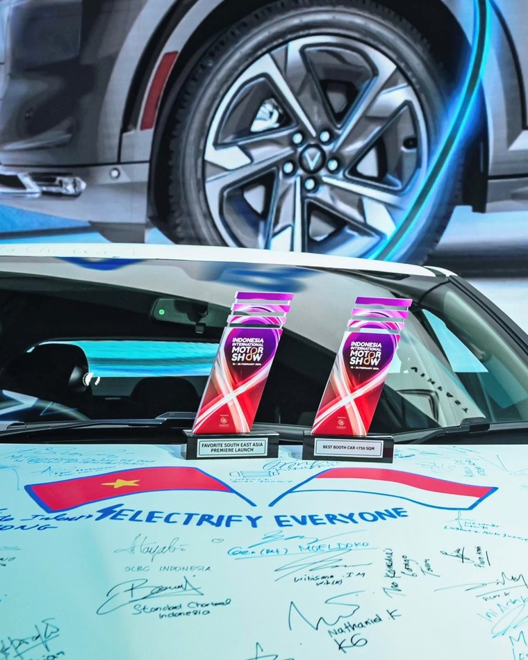 VinFast giành cú đúp giải thưởng tại Triển lãm Ô tô Quốc tế Indonesia 2024 ảnh 1