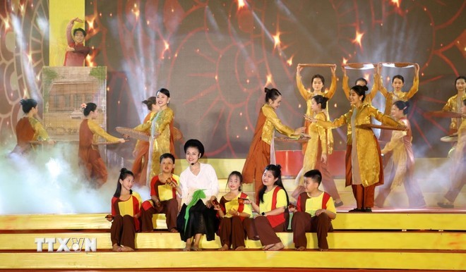 Ninh Bình: Khai mạc Lễ hội Đền Thánh Nguyễn năm 2024 ảnh 1