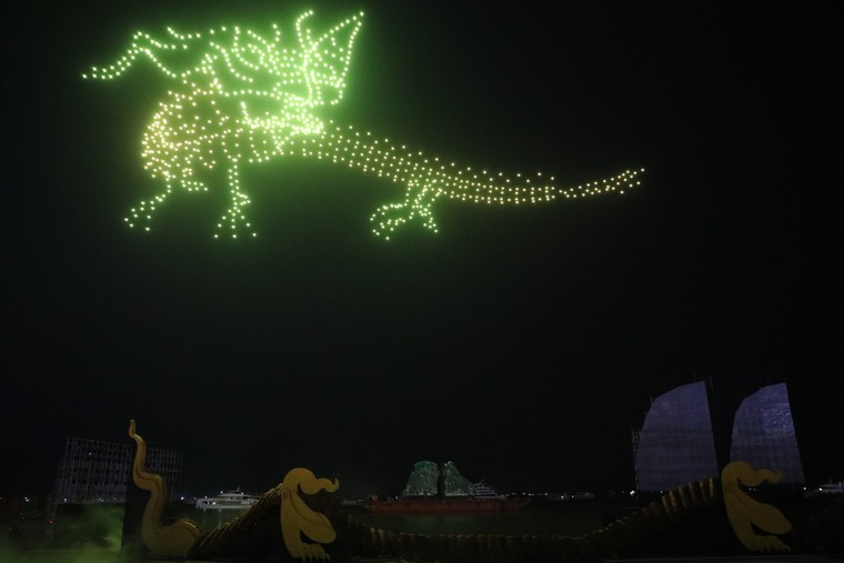 Ấn tượng và tự hào về Carnaval đầu tiên trên biển tại Quảng Ninh ảnh 2