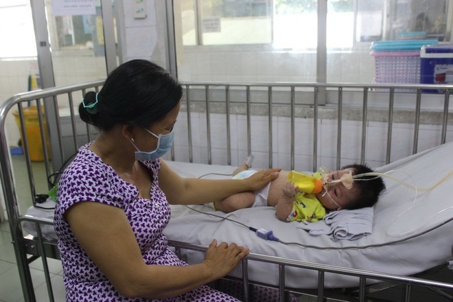 Bệnh sởi quay trở lại, cảnh báo “khoảng trống miễn dịch” trong cộng đồng​ ảnh 2