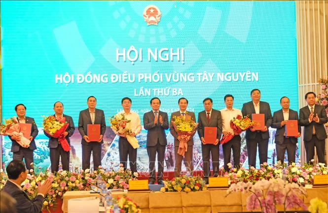 Phó Thủ tướng Trần Lưu Quang chủ trì hội nghị Hội đồng Điều phối vùng Tây Nguyên ảnh 2