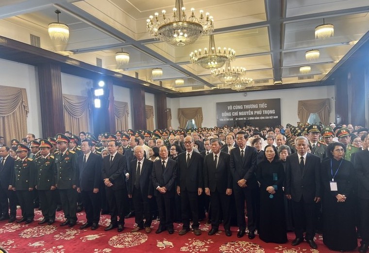 Lễ viếng Tổng Bí thư Nguyễn Phú Trọng tại Thành phố Hồ Chí Minh ảnh 2