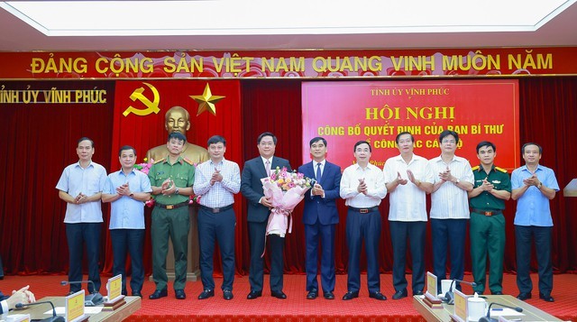 Ban Bí thư điều động, chỉ định Thứ trưởng giữ chức Phó Bí thư Tỉnh ủy ảnh 6