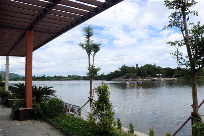 Tạo diện mạo mới cho du lịch trên sông Hương ảnh 2