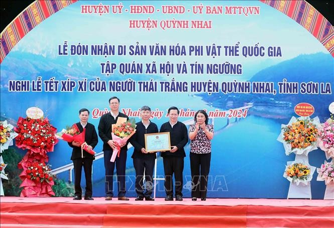 Nghi lễ Tết Xíp xí của người Thái trắng là Di sản Văn hóa phi vật thể Quốc gia ảnh 1